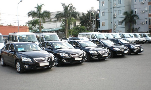 Báo giá thuê xe 4 chỗ theo ngày
